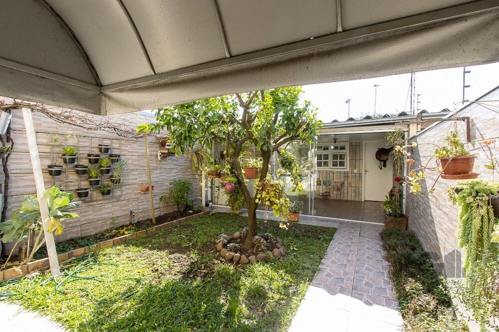 Casa à venda com 3 quartos, 203m² - Foto 5