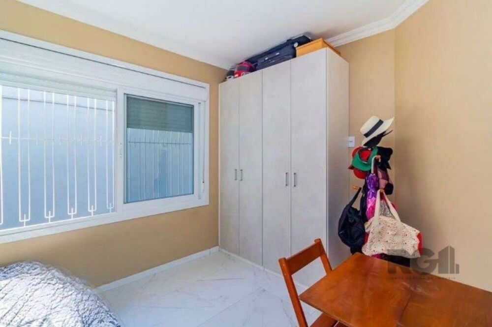 Casa à venda com 4 quartos, 200m² - Foto 12