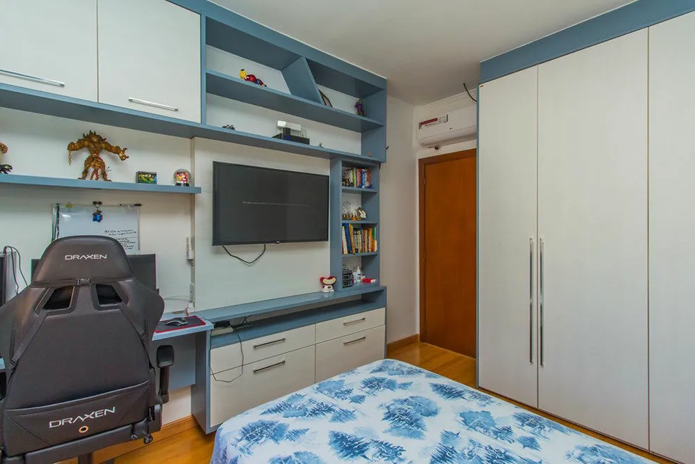 Casa, 4 quartos, 193 m² - Foto 1