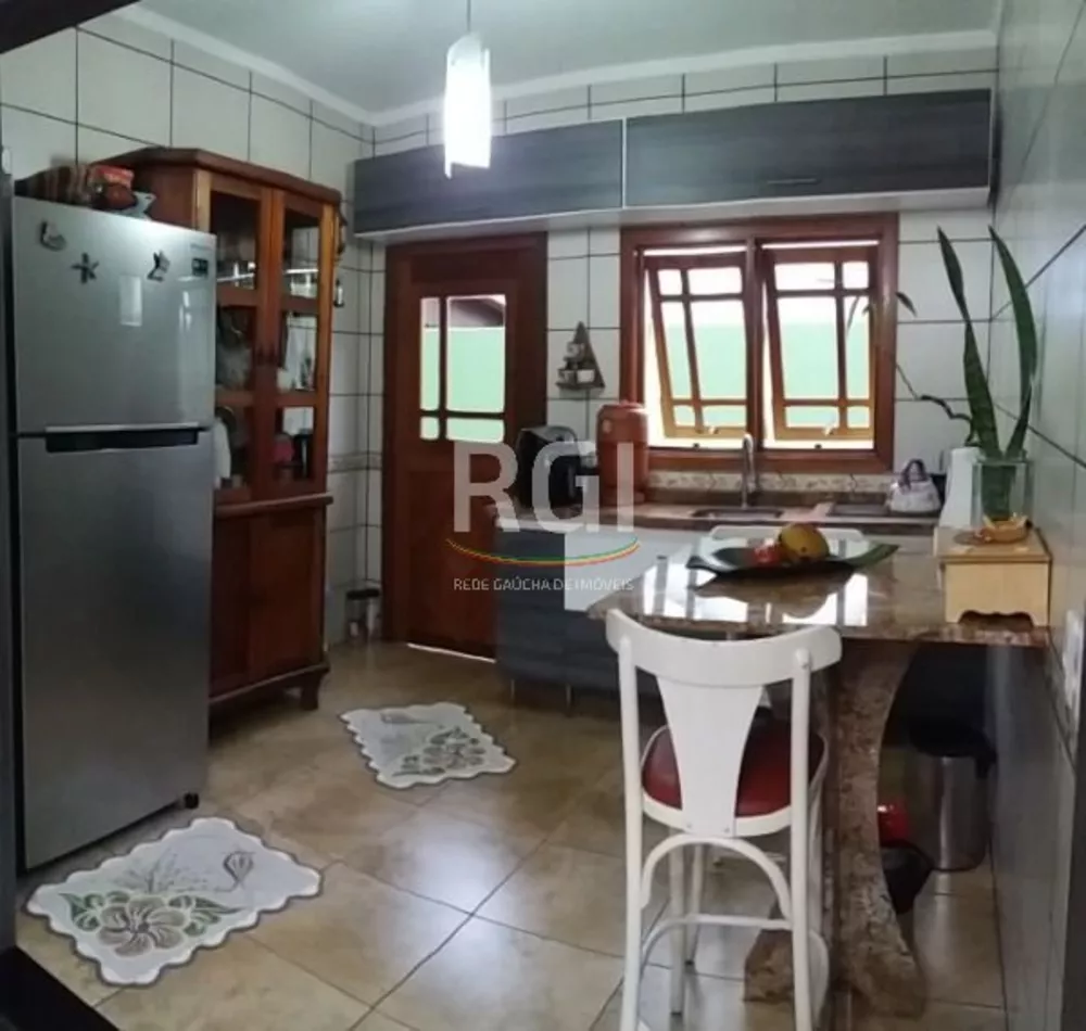 Casa à venda com 3 quartos, 199m² - Foto 4