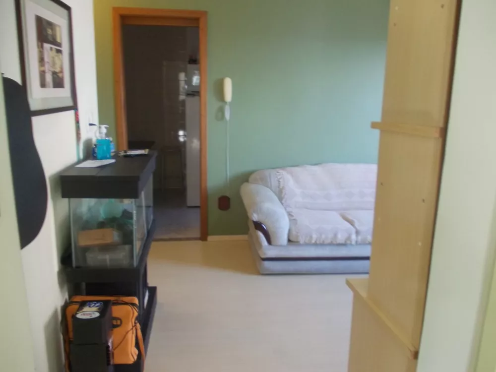 Apartamento à venda com 2 quartos, 70m² - Foto 3