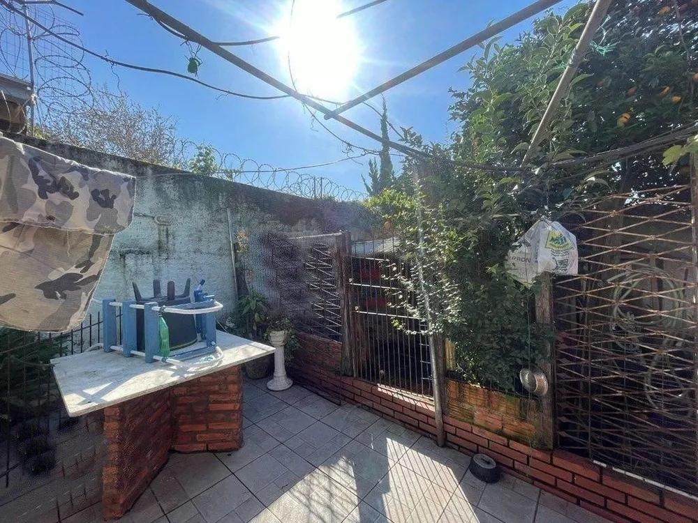 Casa, 4 quartos, 191 m² - Foto 1