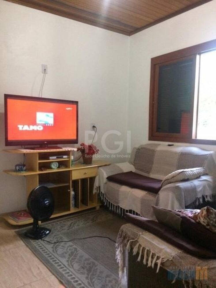 Casa à venda com 4 quartos, 121m² - Foto 1
