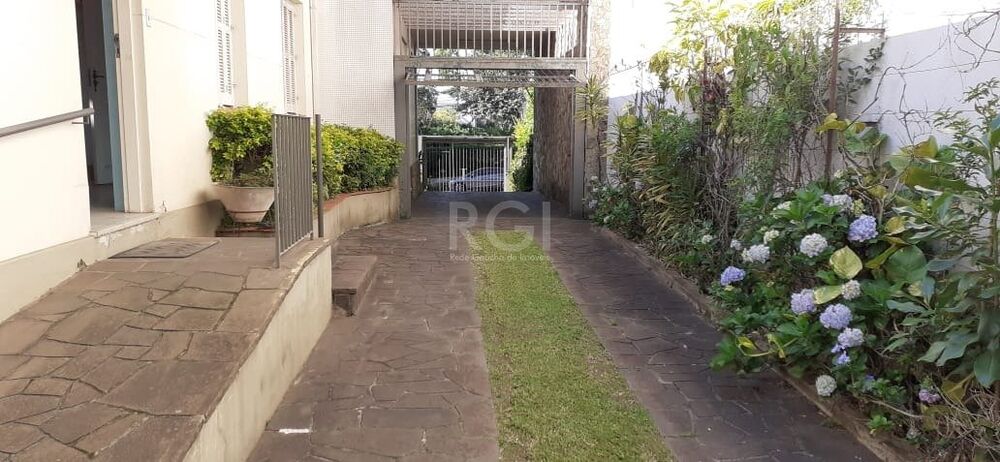 Casa à venda com 3 quartos, 201m² - Foto 4