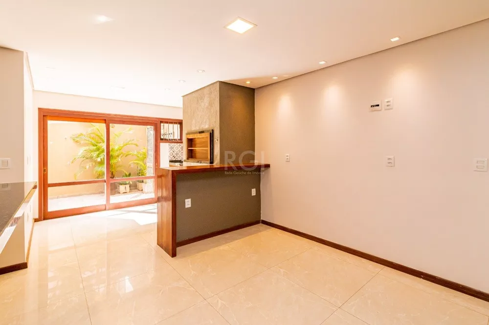 Sobrado à venda com 3 quartos, 234m² - Foto 4