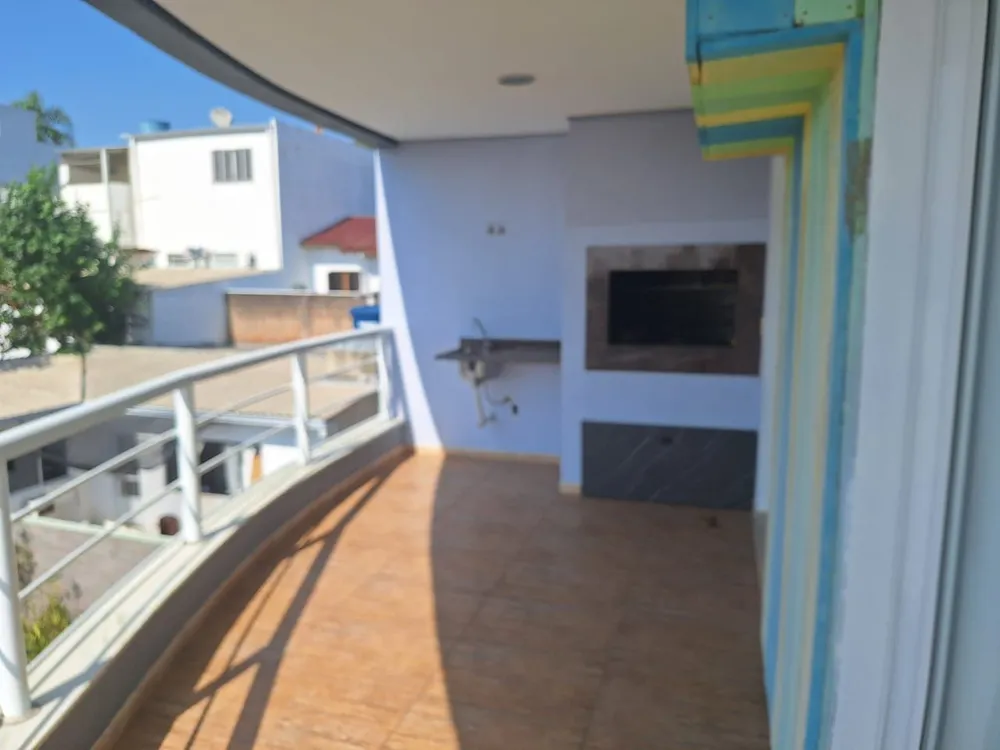 Apartamento, 3 quartos, 212 m² - Foto 1