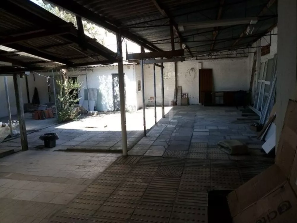 Casa à venda com 2 quartos, 299m² - Foto 2