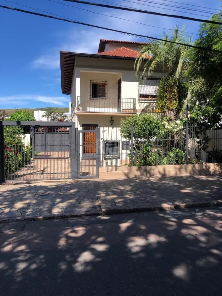 Casa à venda com 4 quartos, 224m² - Foto 2