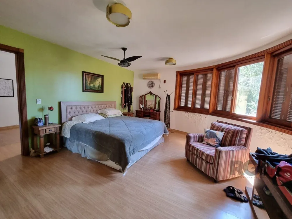 Casa, 4 quartos, 299 m² - Foto 1