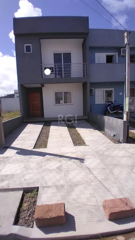 Casa à venda com 3 quartos, 101m² - Foto 2