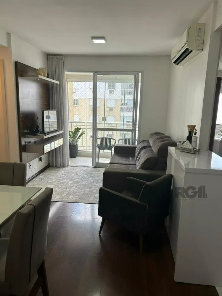 Apartamento à venda com 2 quartos, 61m² - Foto 1