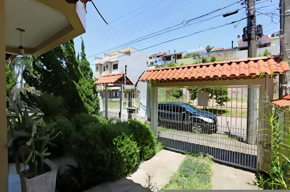 Casa, 3 quartos, 206 m² - Foto 1