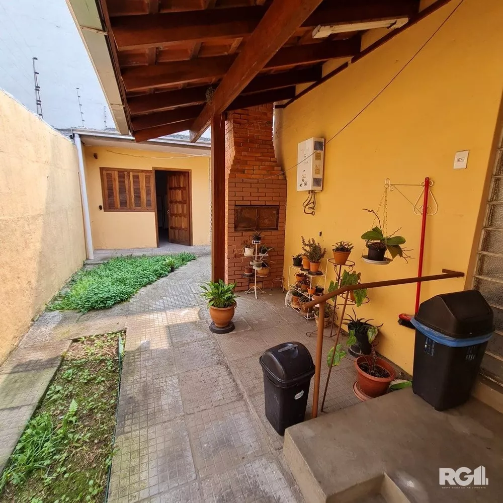 Casa à venda com 2 quartos, 201m² - Foto 3