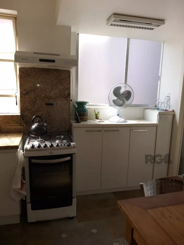 Apartamento à venda com 2 quartos, 77m² - Foto 4