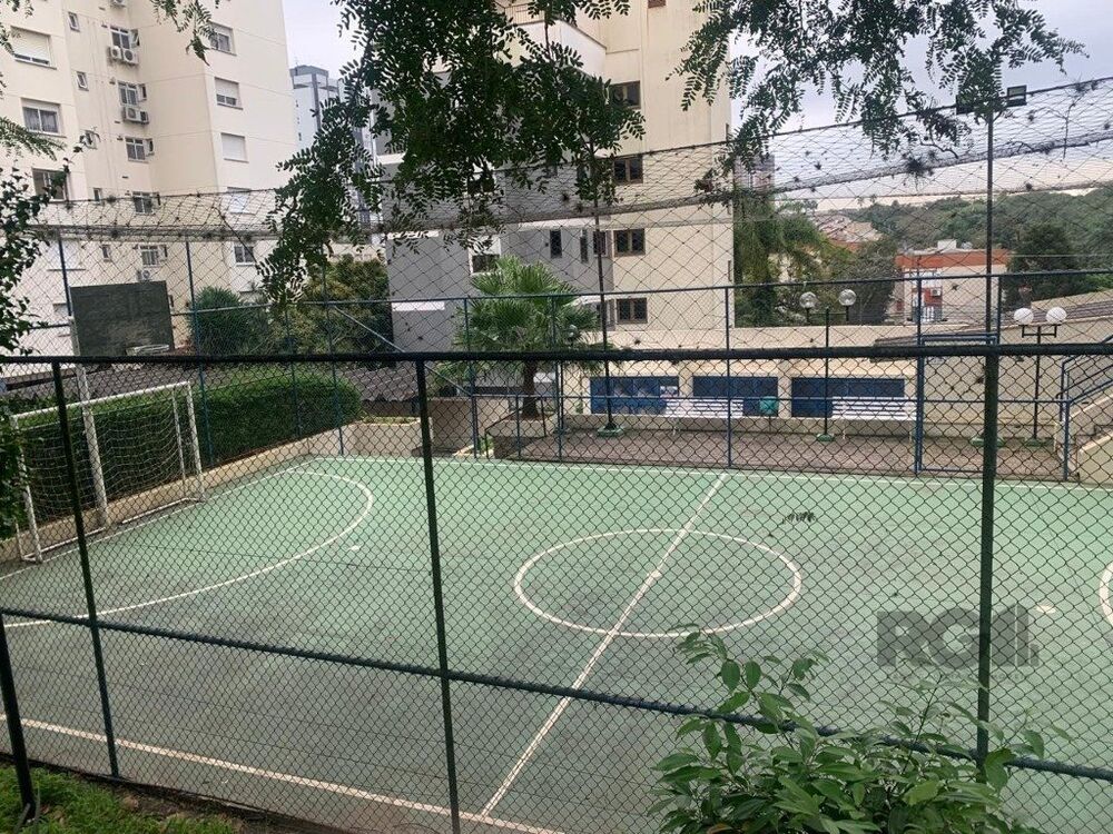 Apartamento à venda com 3 quartos, 93m² - Foto 2
