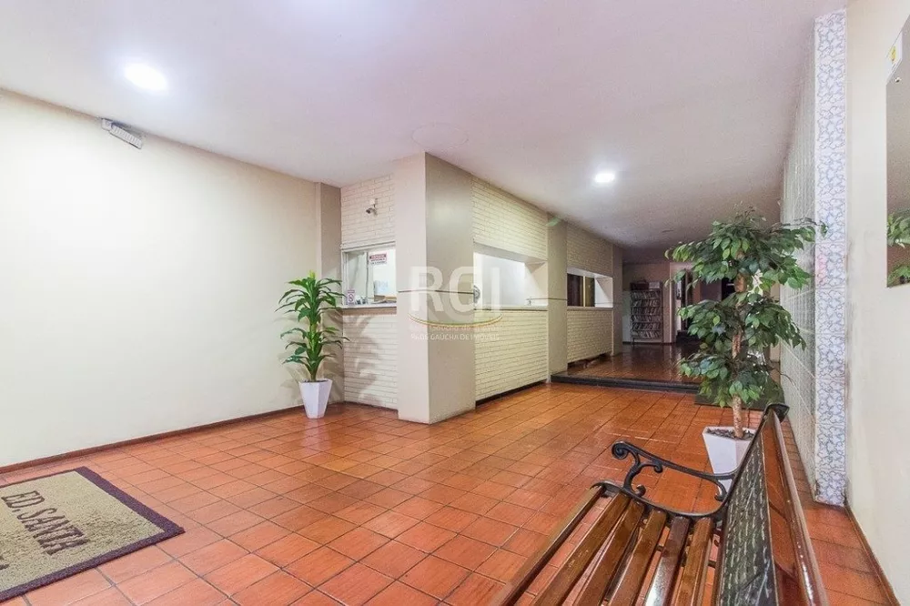 Apartamento à venda com 3 quartos, 77m² - Foto 2