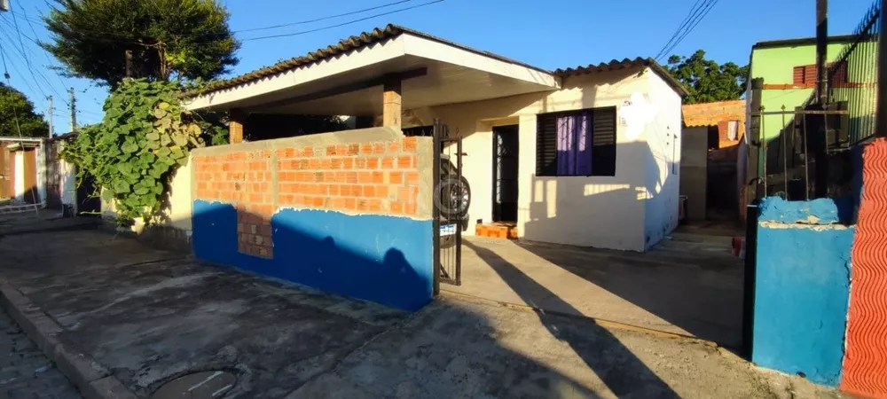 Casa à venda com 2 quartos, 54m² - Foto 1