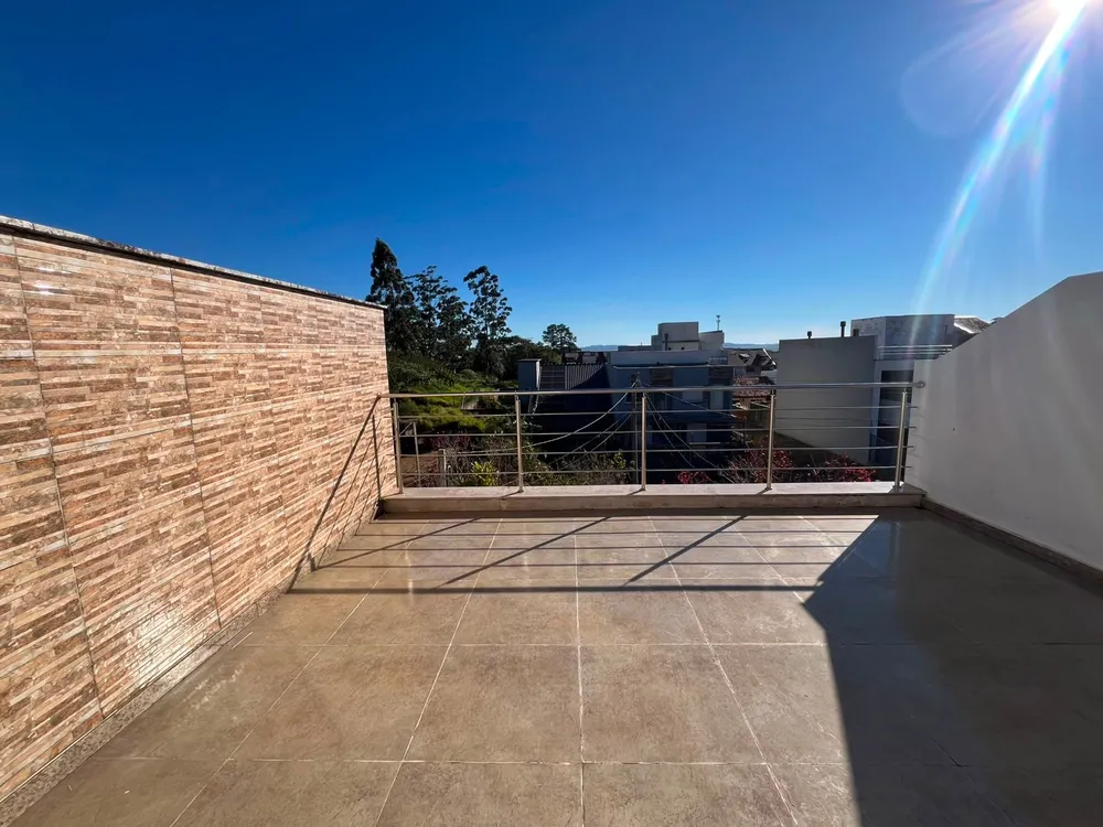 Casa, 3 quartos, 188 m² - Foto 2