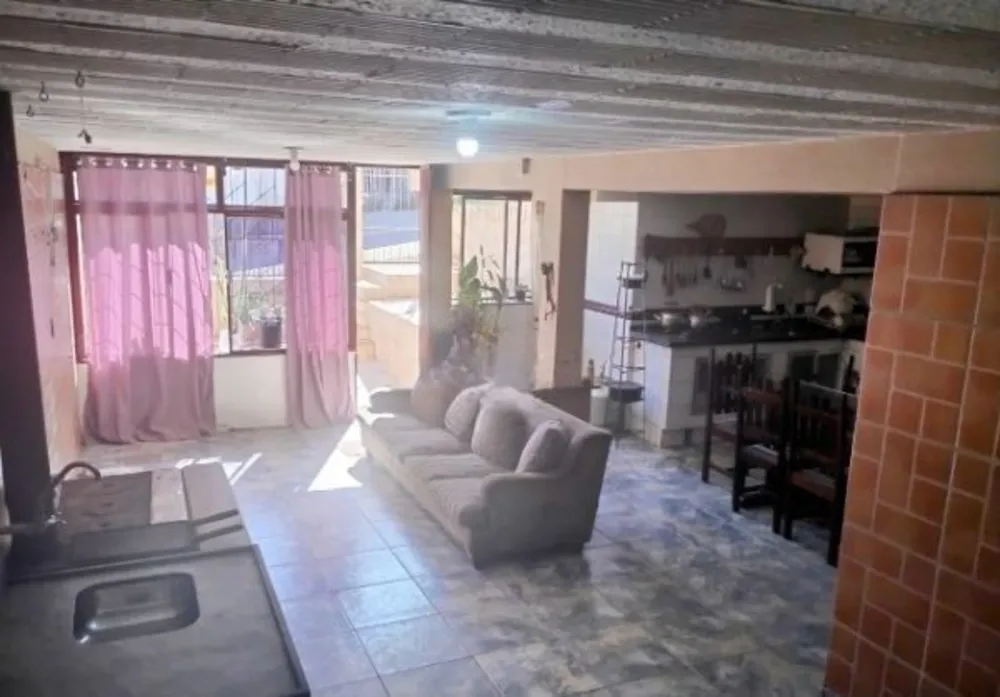 Casa, 3 quartos, 205 m² - Foto 2