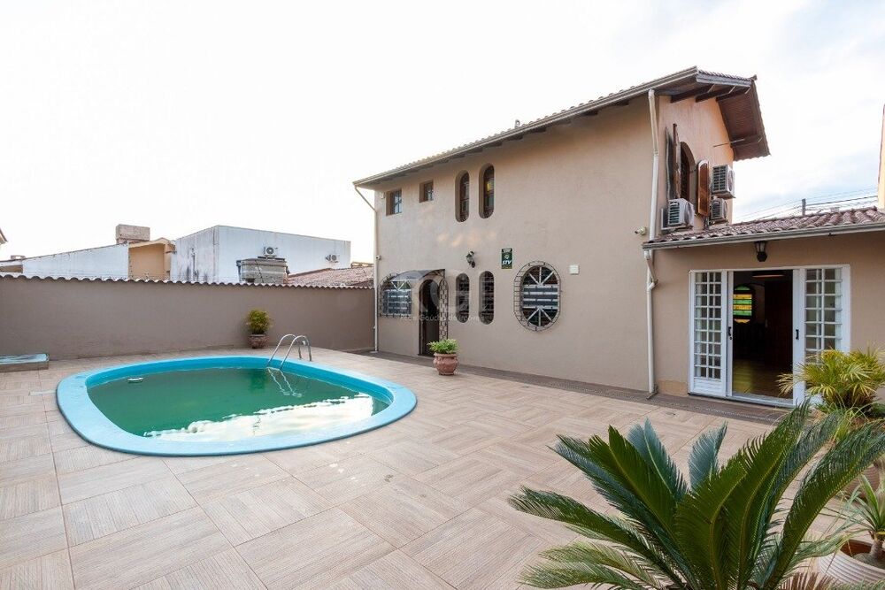Casa à venda com 3 quartos, 233m² - Foto 4