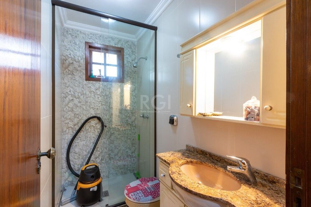 Casa à venda com 3 quartos, 233m² - Foto 7