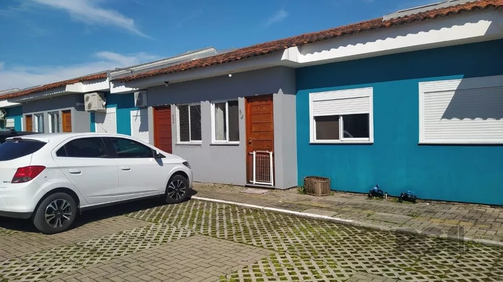 Casa de Condomínio à venda com 2 quartos, 45m² - Foto 1