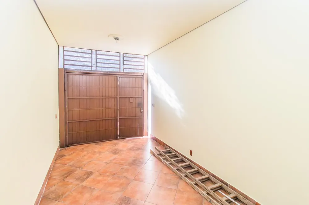 Casa, 3 quartos, 244 m² - Foto 1