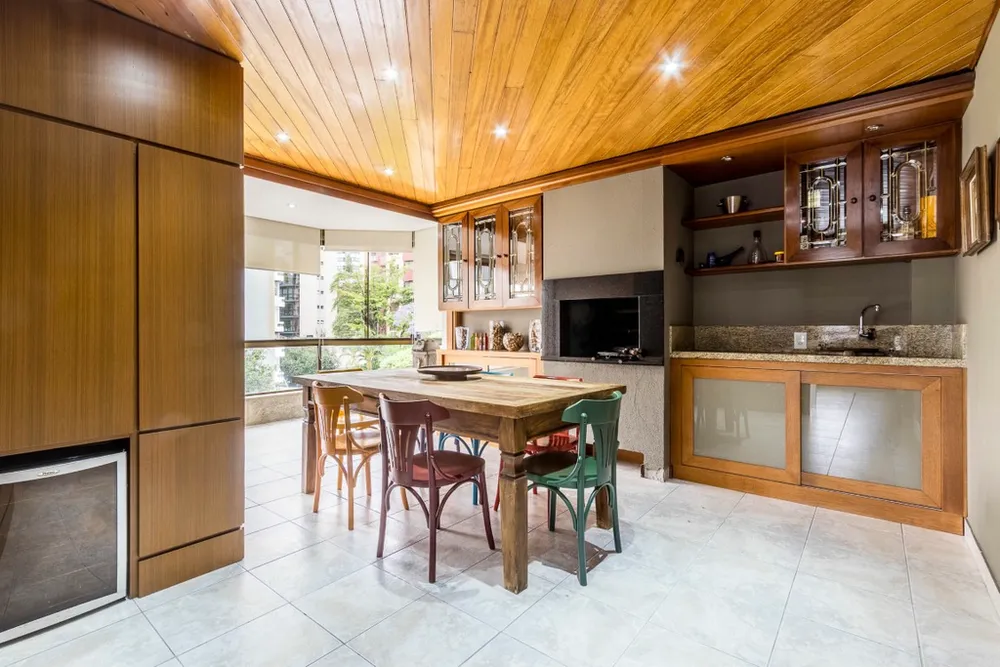 Apartamento, 3 quartos, 245 m² - Foto 10