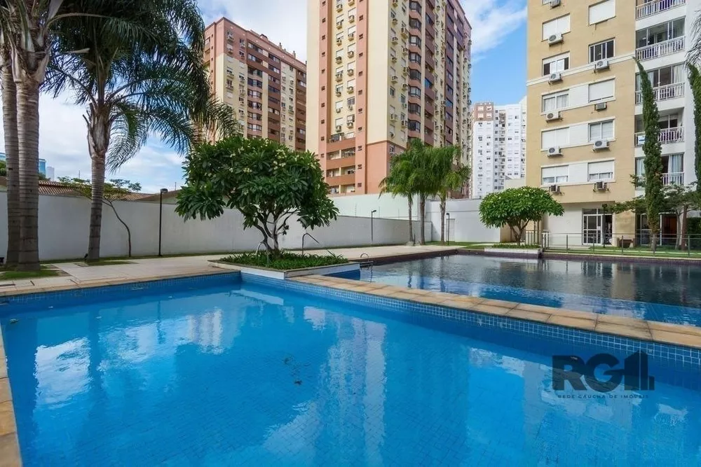 Apartamento à venda com 2 quartos, 61m² - Foto 1