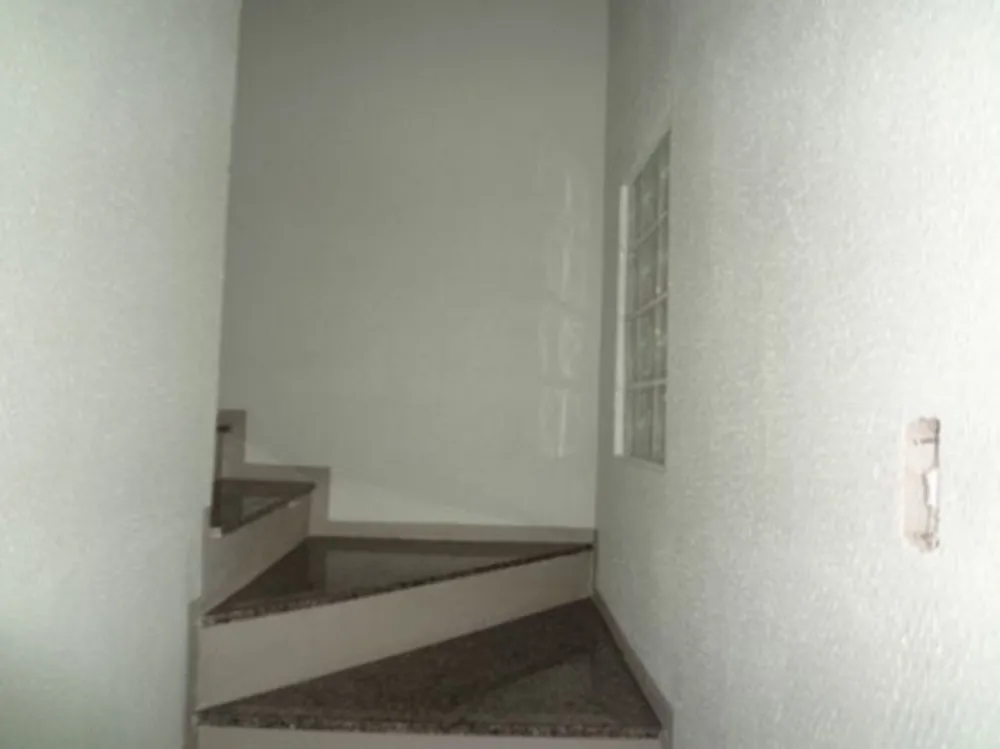 Casa, 4 quartos, 331 m² - Foto 2