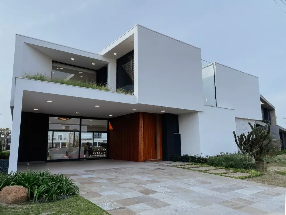 Casa de Condomínio à venda com 6 quartos, 435m² - Foto 1