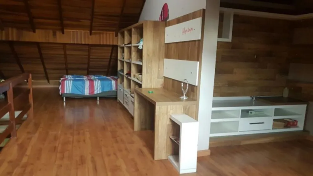Casa, 3 quartos, 166 m² - Foto 1