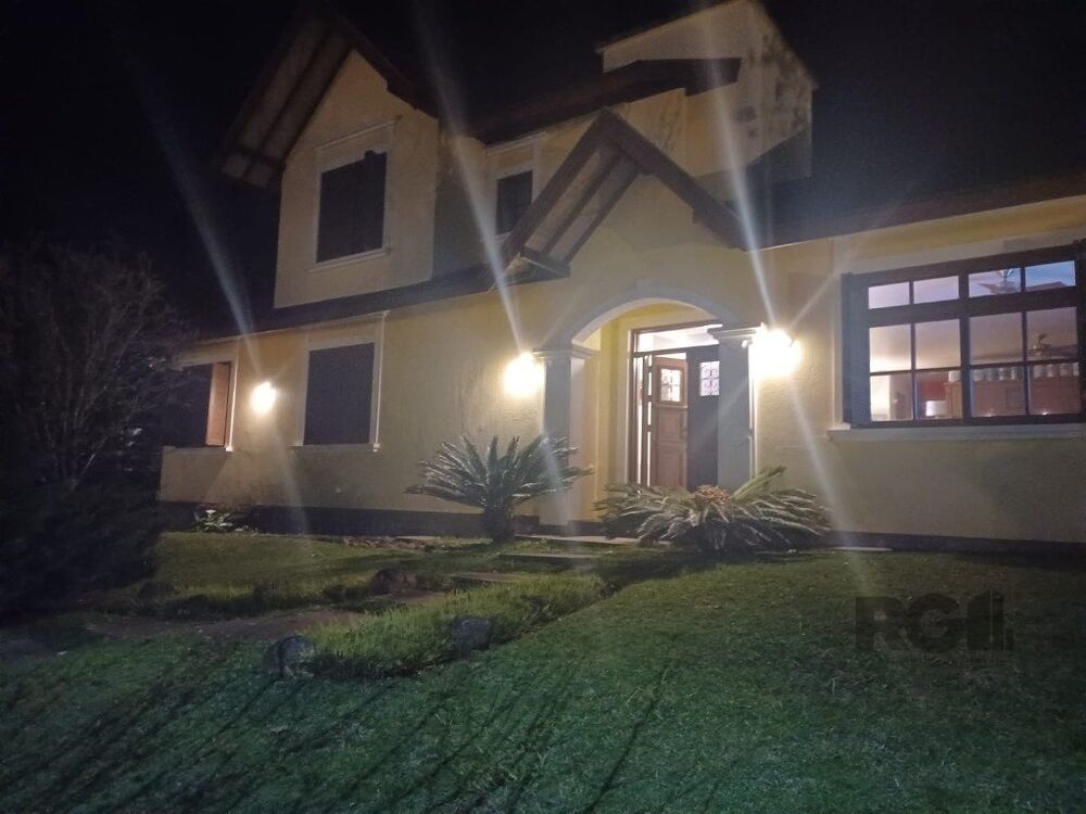 Casa de Condomínio à venda com 3 quartos, 218m² - Foto 3