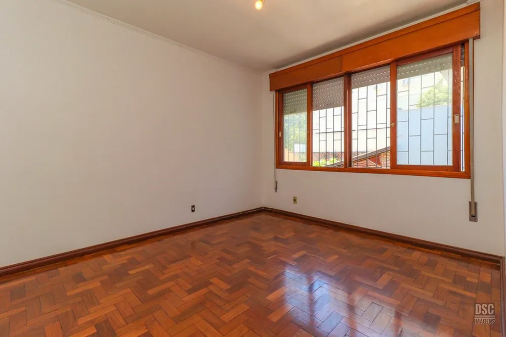 Casa, 7 quartos, 331 m² - Foto 2