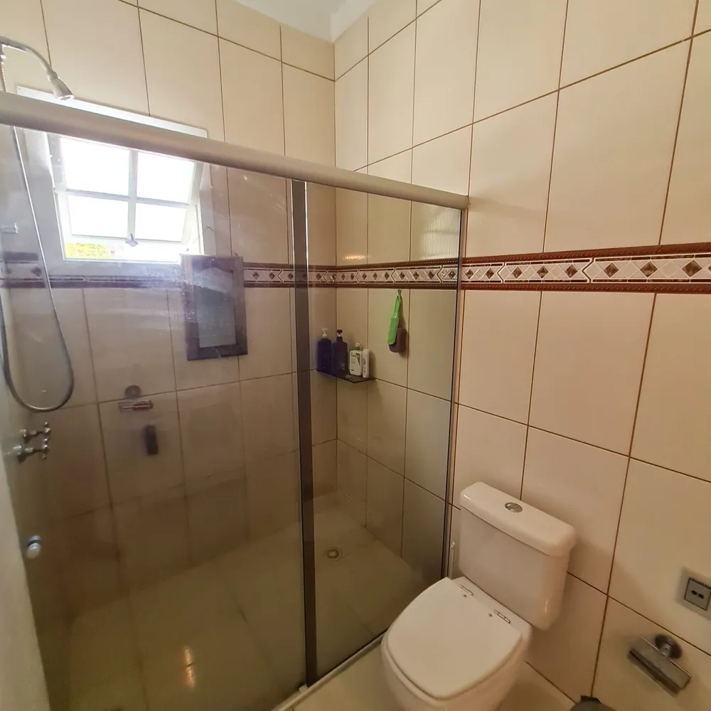Casa, 3 quartos, 249 m² - Foto 2
