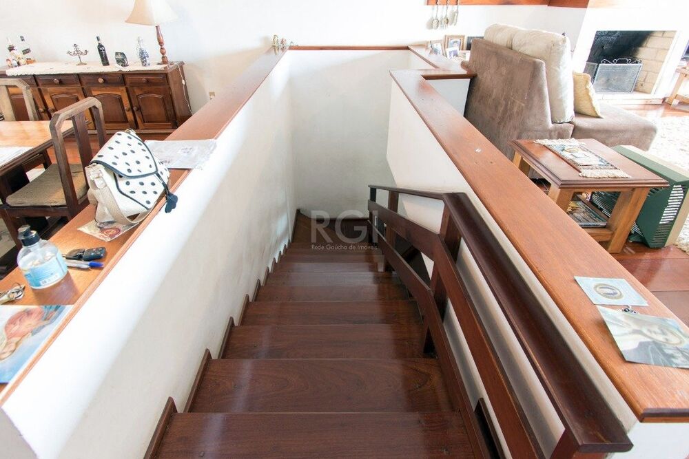 Casa à venda com 3 quartos, 337m² - Foto 4