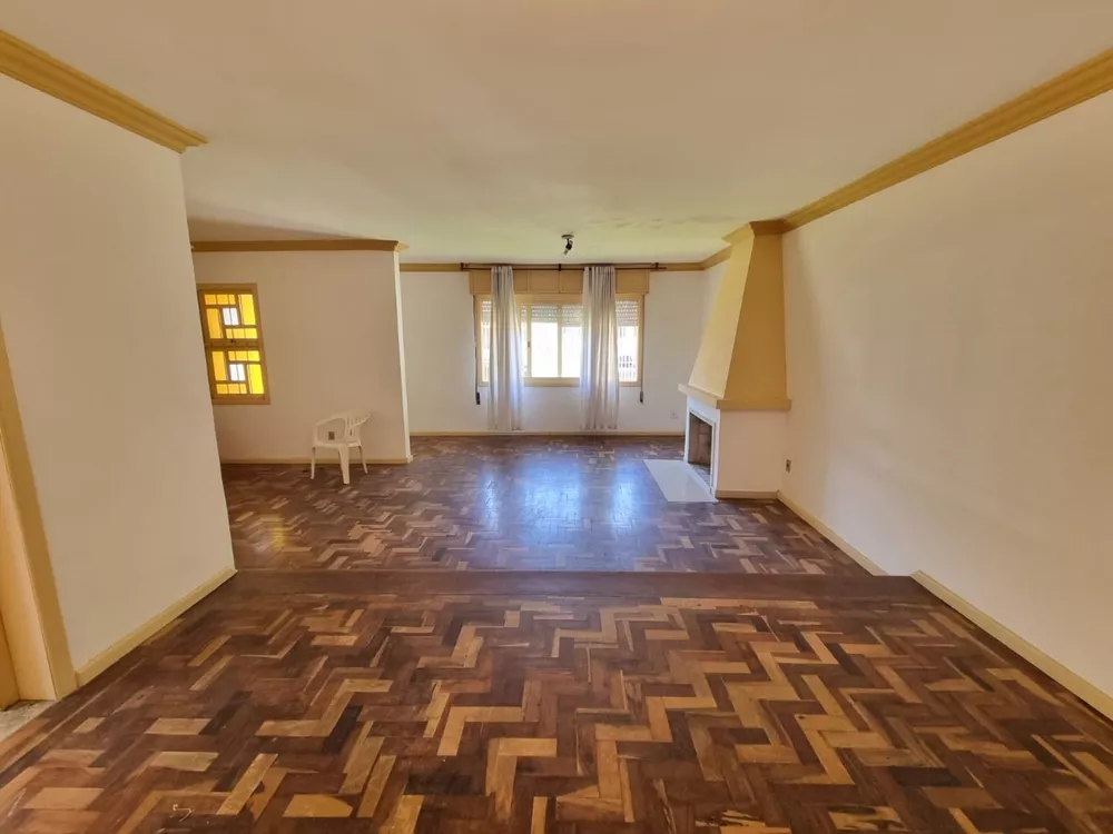 Casa à venda com 3 quartos, 179m² - Foto 4