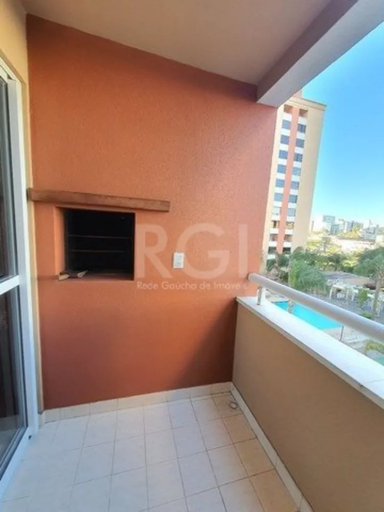 Apartamento à venda com 2 quartos, 64m² - Foto 2