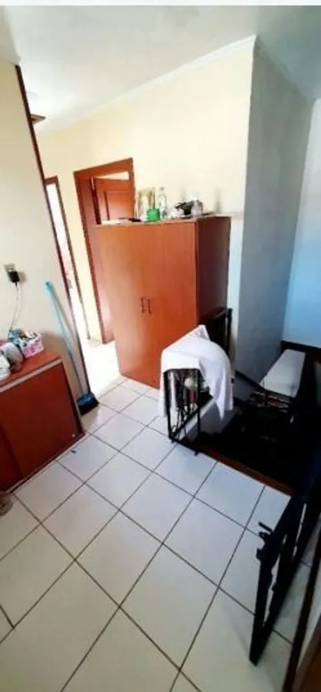 Casa, 5 quartos, 172 m² - Foto 1