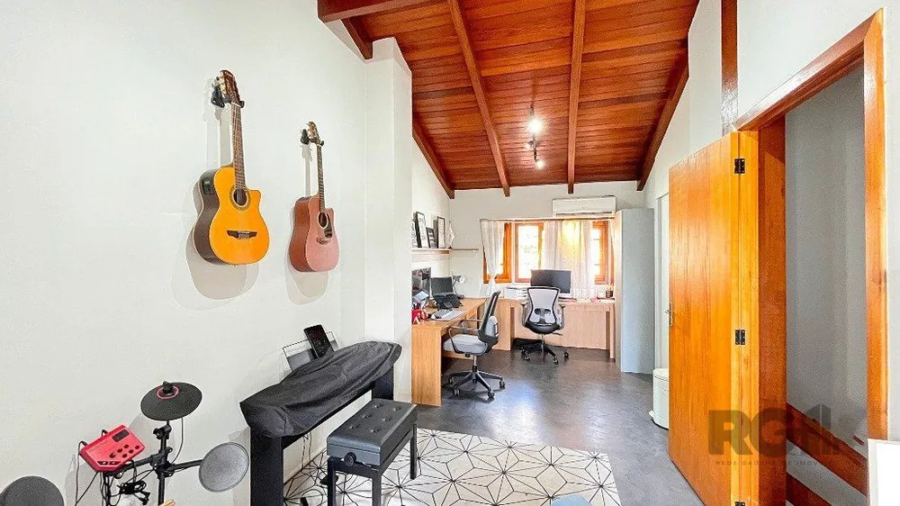 Sobrado, 4 quartos, 219 m² - Foto 1