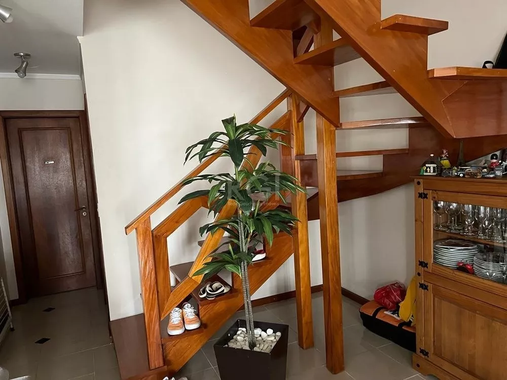 Casa à venda com 3 quartos, 275m² - Foto 2