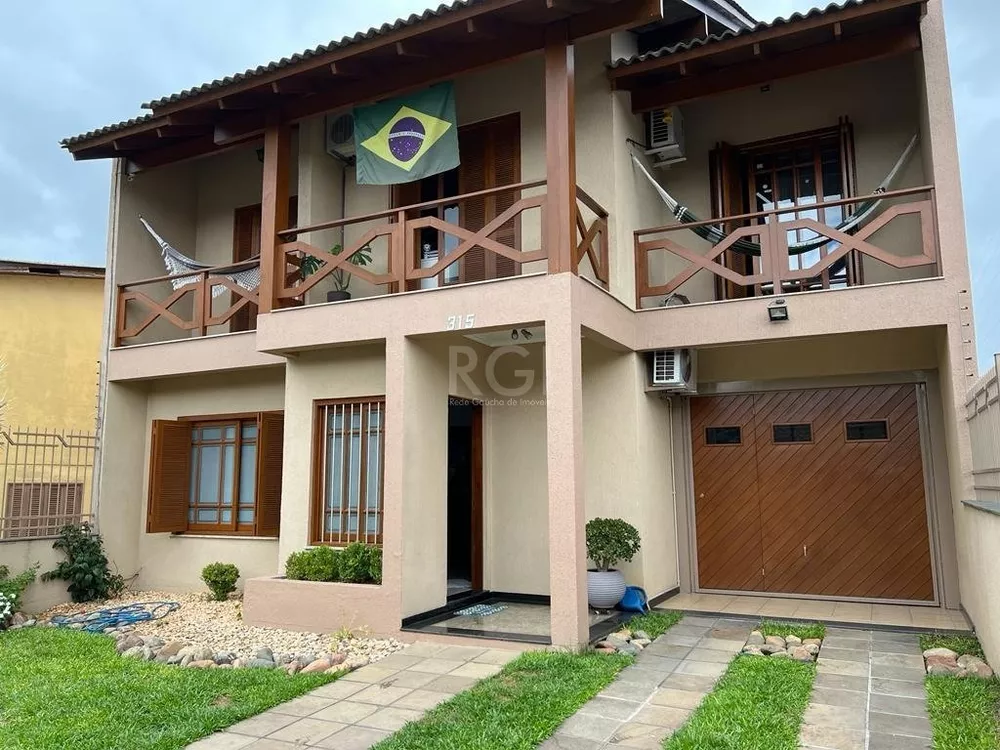 Casa à venda com 3 quartos, 275m² - Foto 1