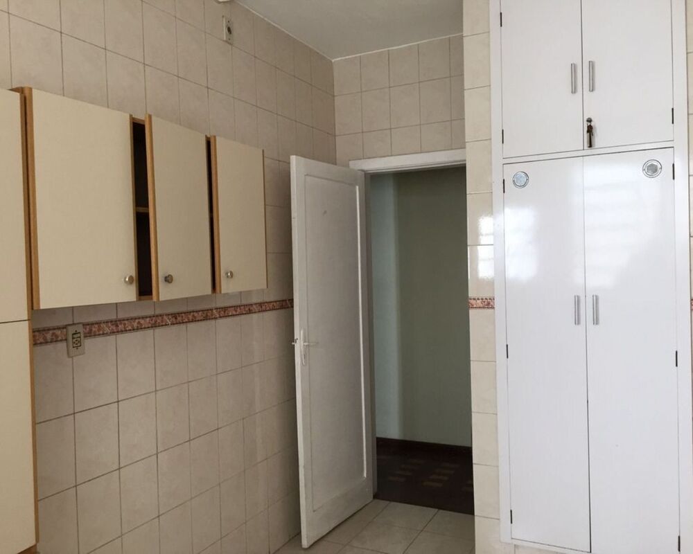 Apartamento à venda com 3 quartos, 111m² - Foto 3