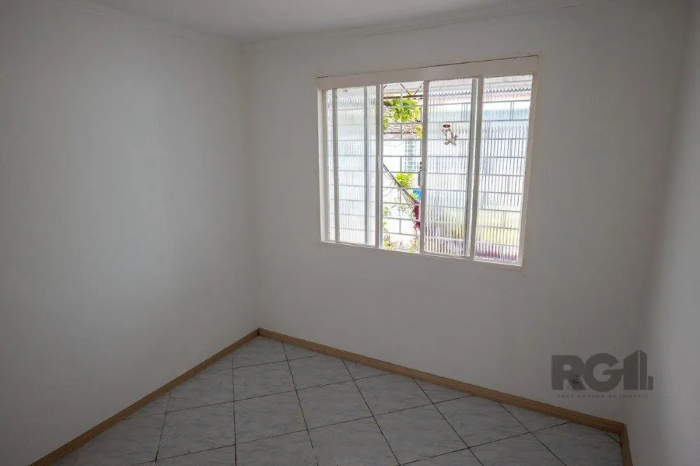 Casa, 6 quartos, 151 m² - Foto 3