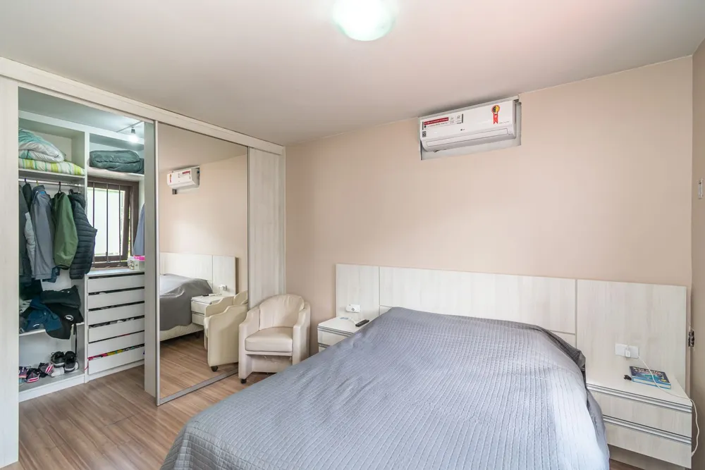 Casa, 3 quartos, 278 m² - Foto 1