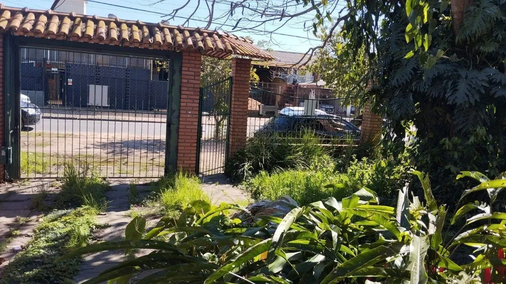 Casa, 3 quartos, 256 m² - Foto 2