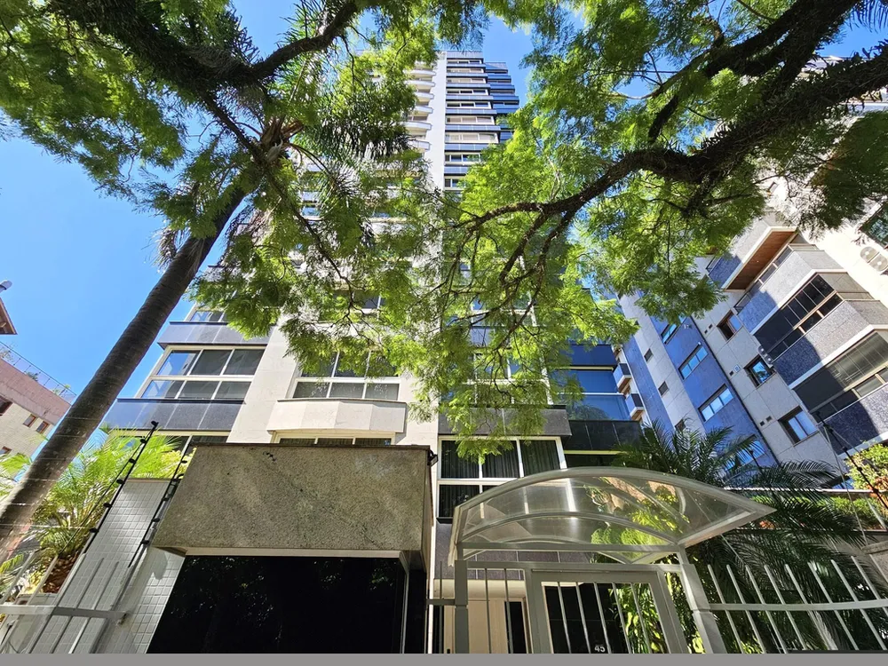 Apartamento, 3 quartos, 182 m² - Foto 1