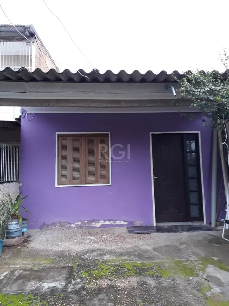 Casa à venda com 3 quartos, 69m² - Foto 1