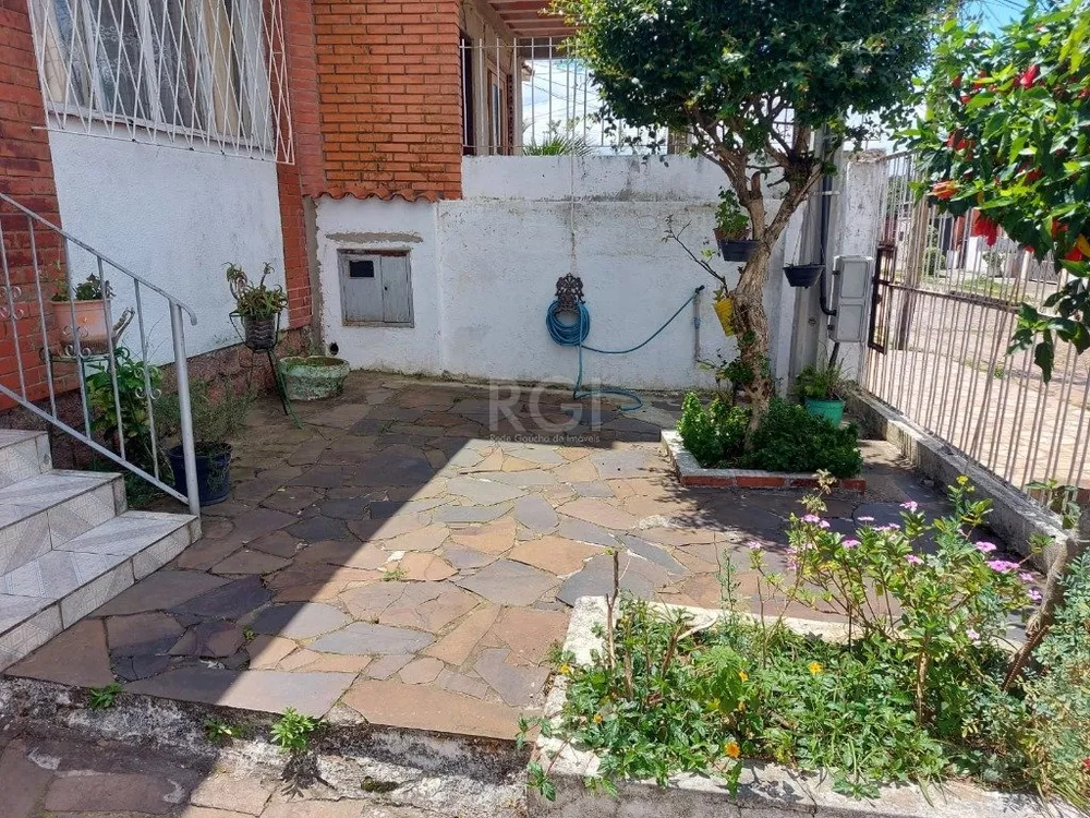 Casa à venda com 2 quartos, 67m² - Foto 3