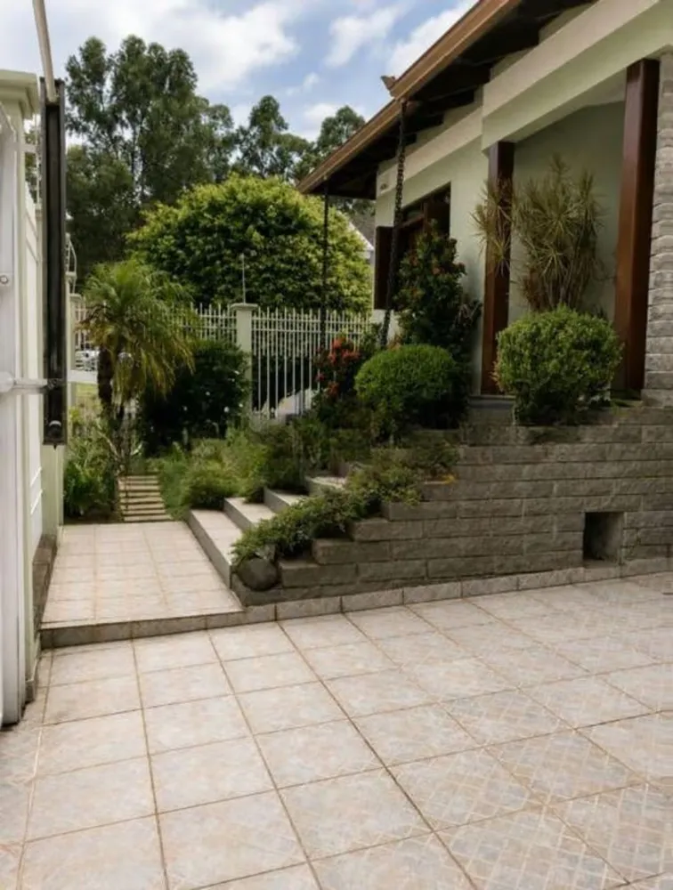 Casa, 3 quartos, 285 m² - Foto 1